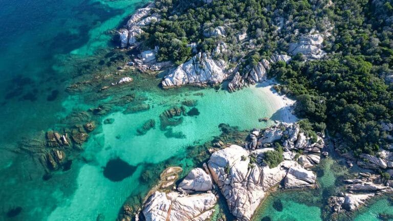 Spiaggia delle vacche - le migliori spiagge di Tavolara e dintorni