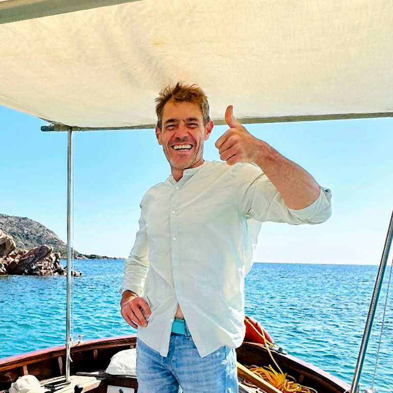 Max in barca a Molara