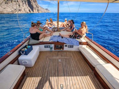 Boat gozzo sorrentino F.lli Aprea 7,50 nome Gozzoviglia - boats to Tavolara