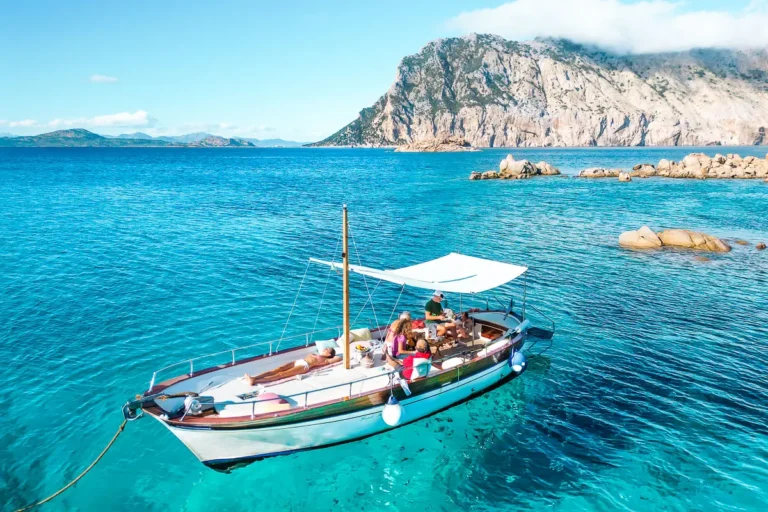 Gite Tavolara da Porto San Paolo - Sole-Sale Sardinia