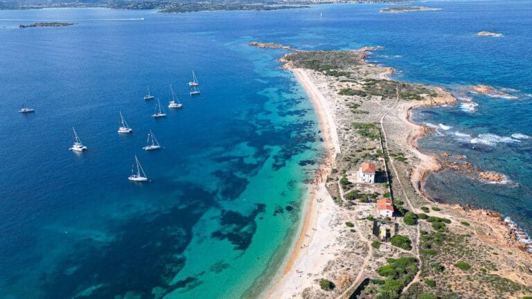le spiagge e le cale più belle di Tavolara e dintorni - Spalmatore di Terra